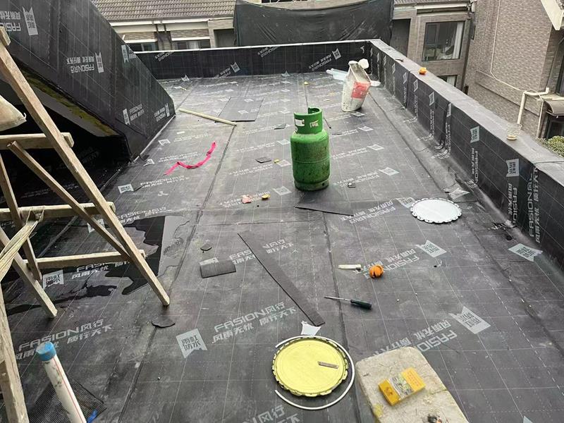 解决水泥屋面漏水的几种方法